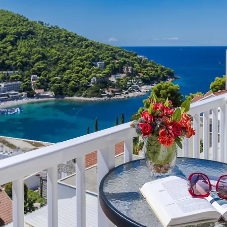 Hills - One Bedroom With Balcony And Sea View Apartment *