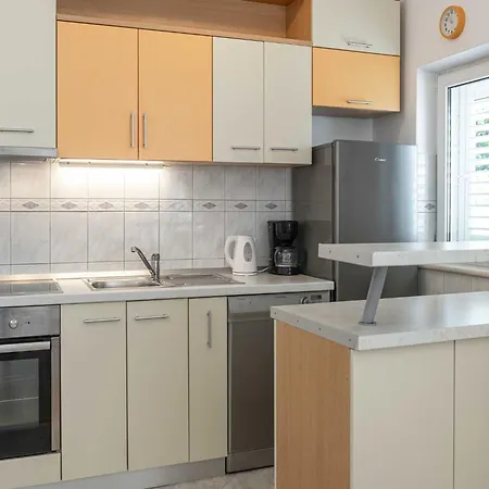 Hills - One Bedroom With Balcony And Sea View Apartment