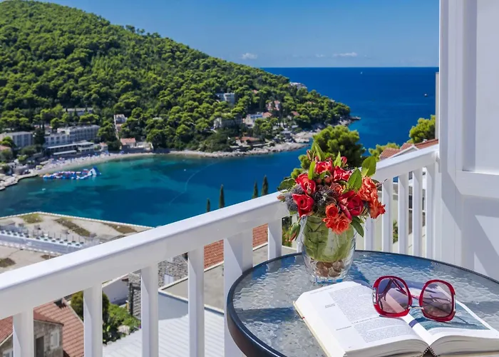 Hills - One Bedroom With Balcony And Sea View Appartement *