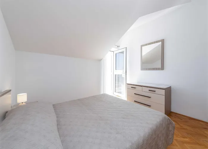 Appartement Hills - One Bedroom With Balcony And Sea View *